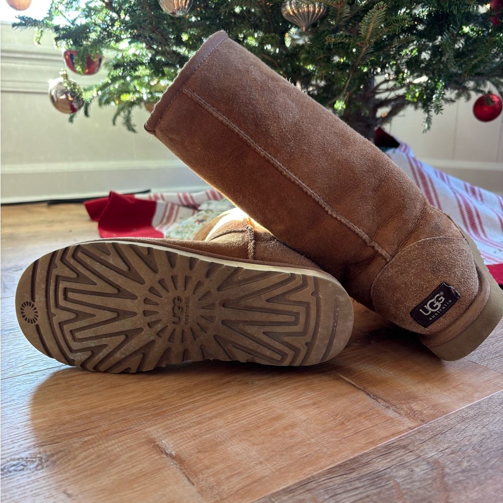 UGG Size 7